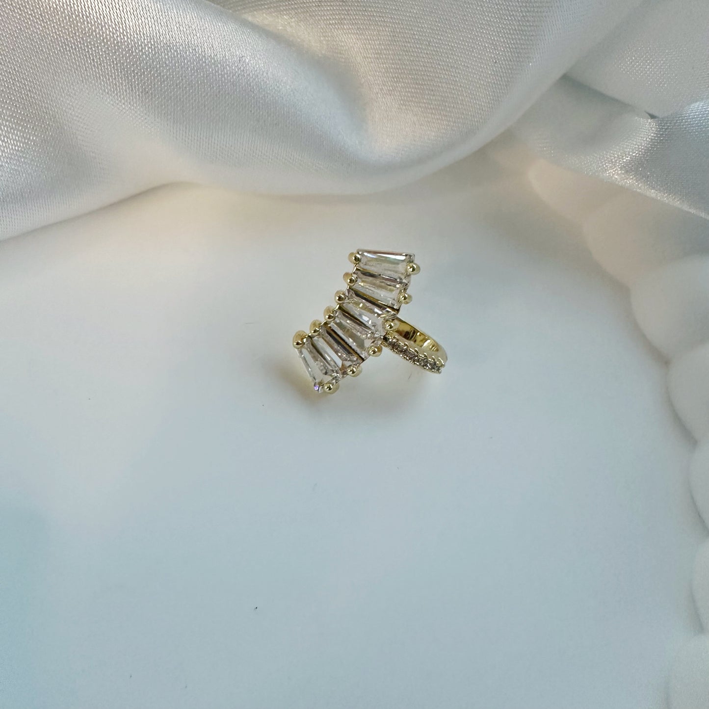 Ella Earcuff