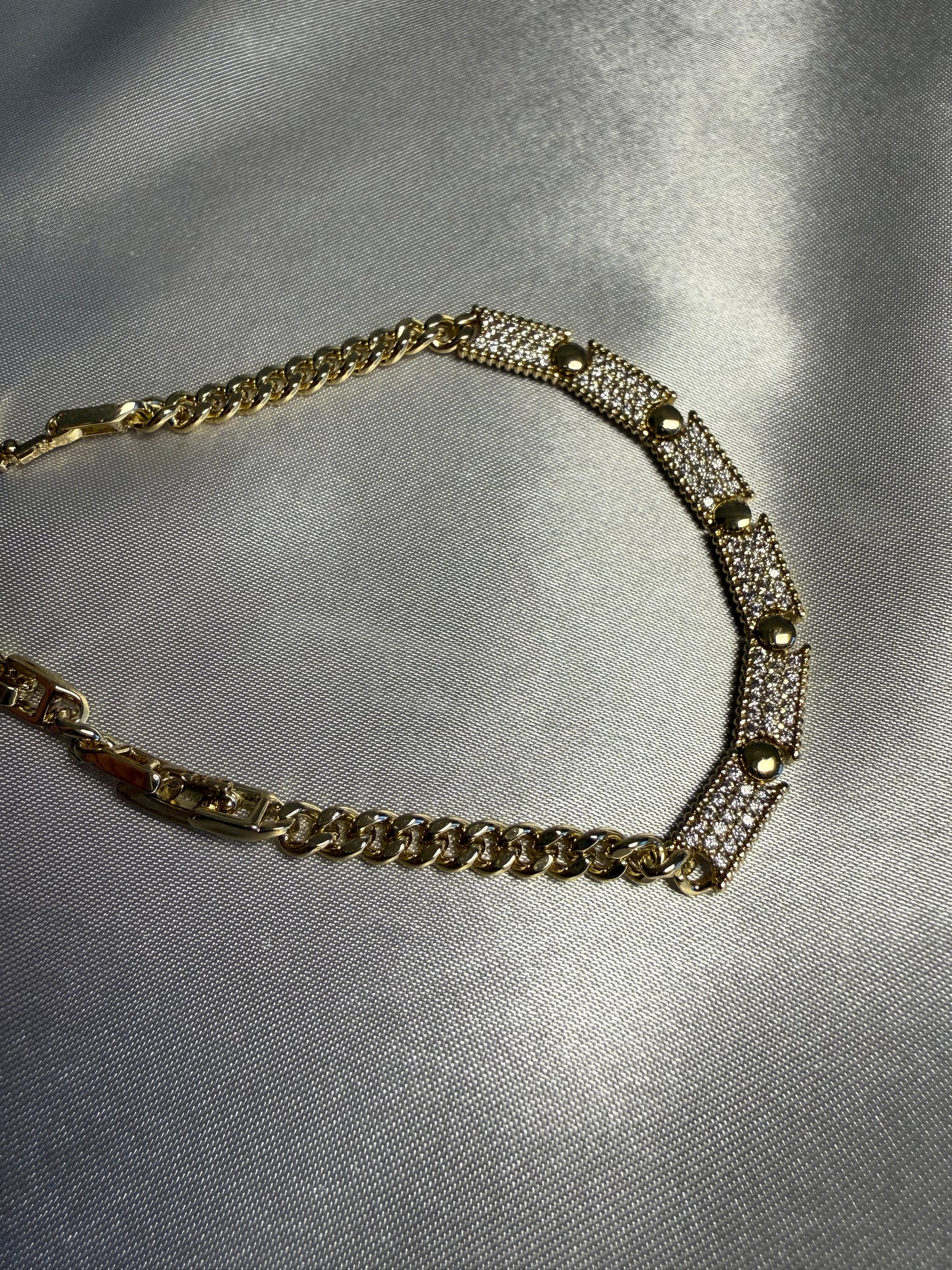 Aura Armband