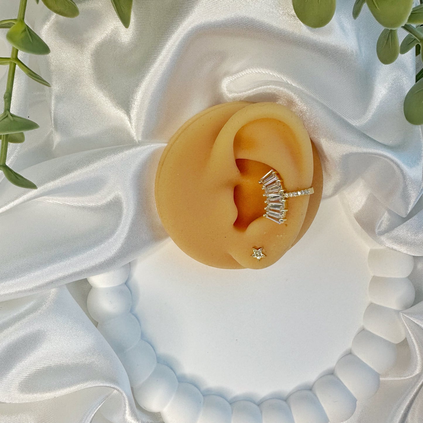 Ella Earcuff