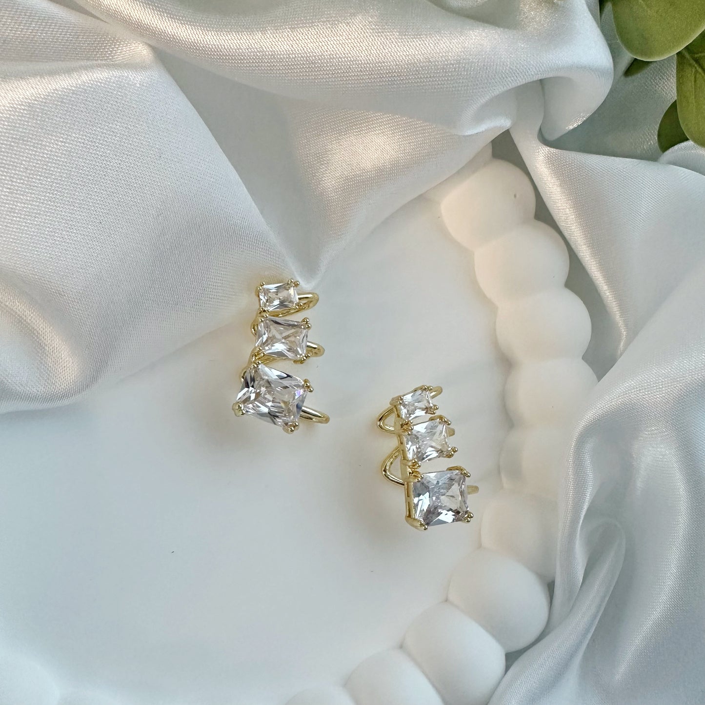 Ailen Earcuff links