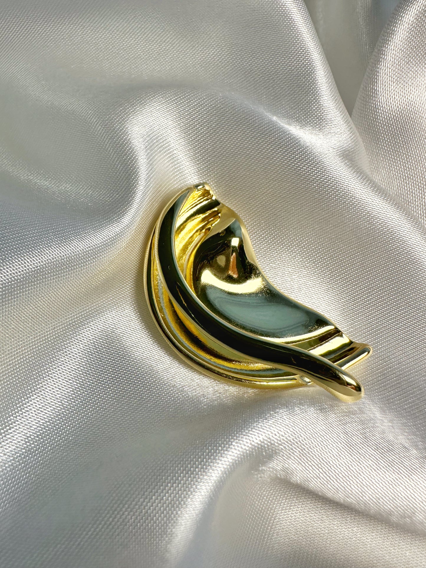 Crescent Earcuff