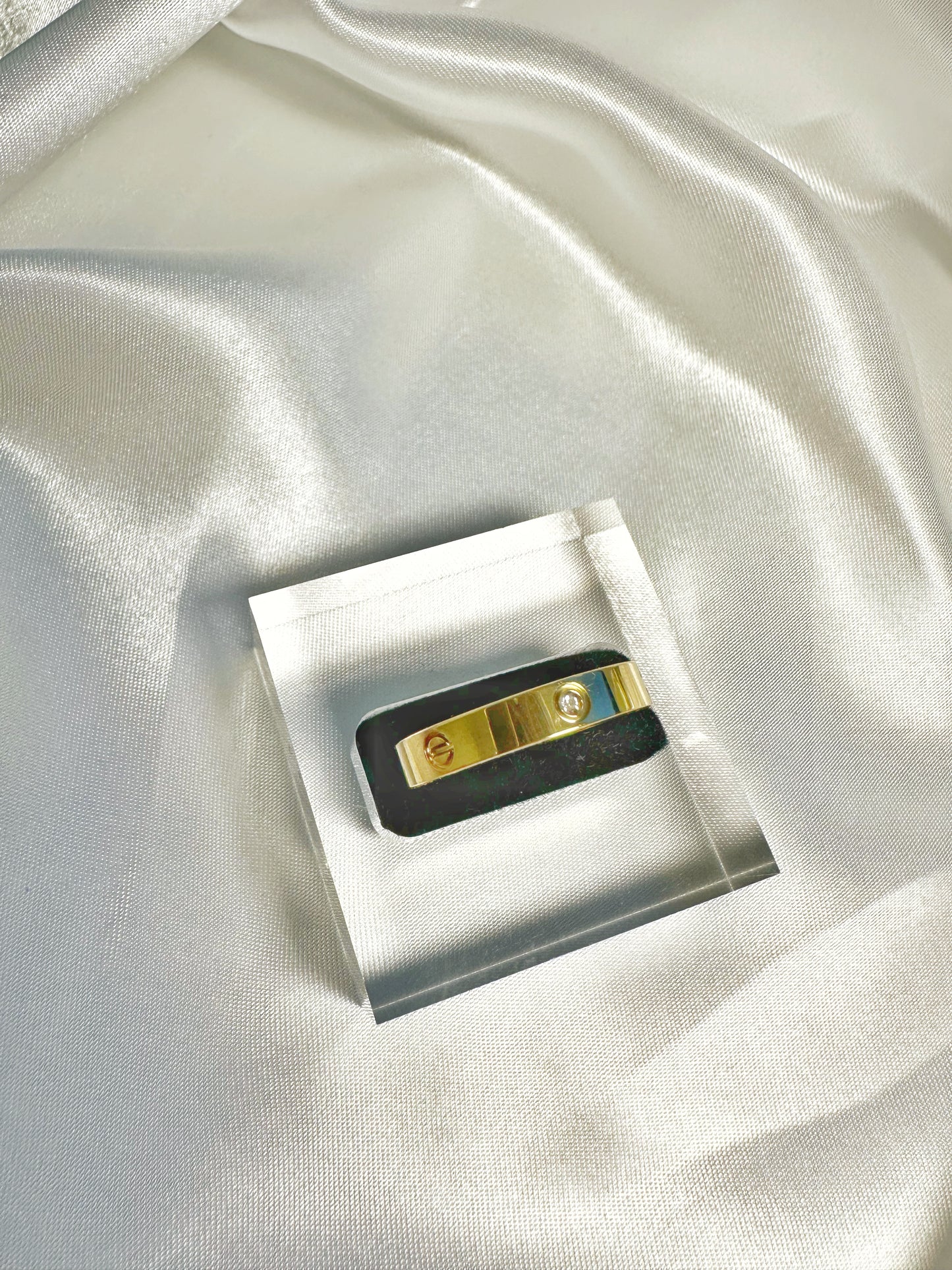 Minimalist Ring