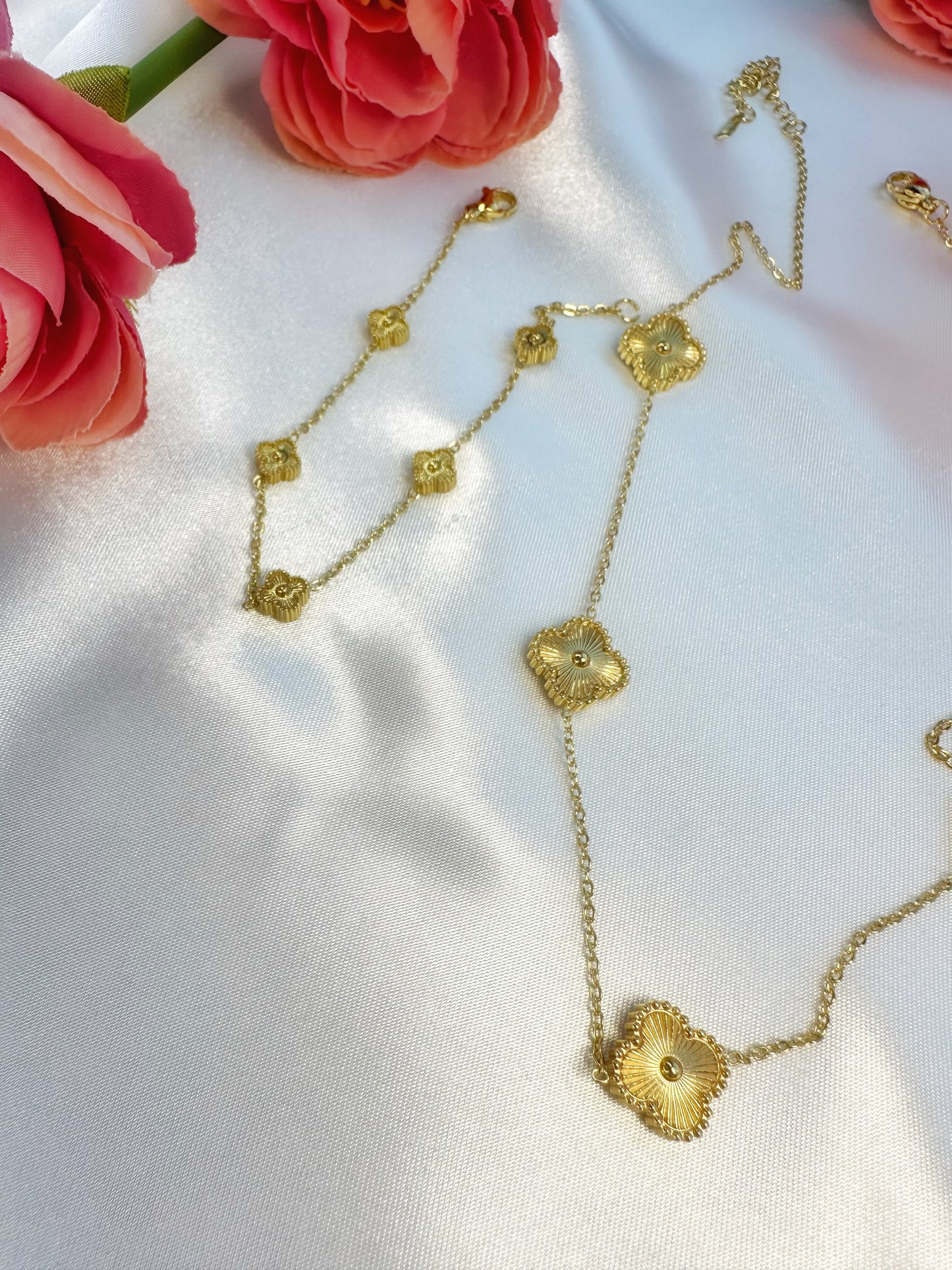 Mini Gold Clover Armband