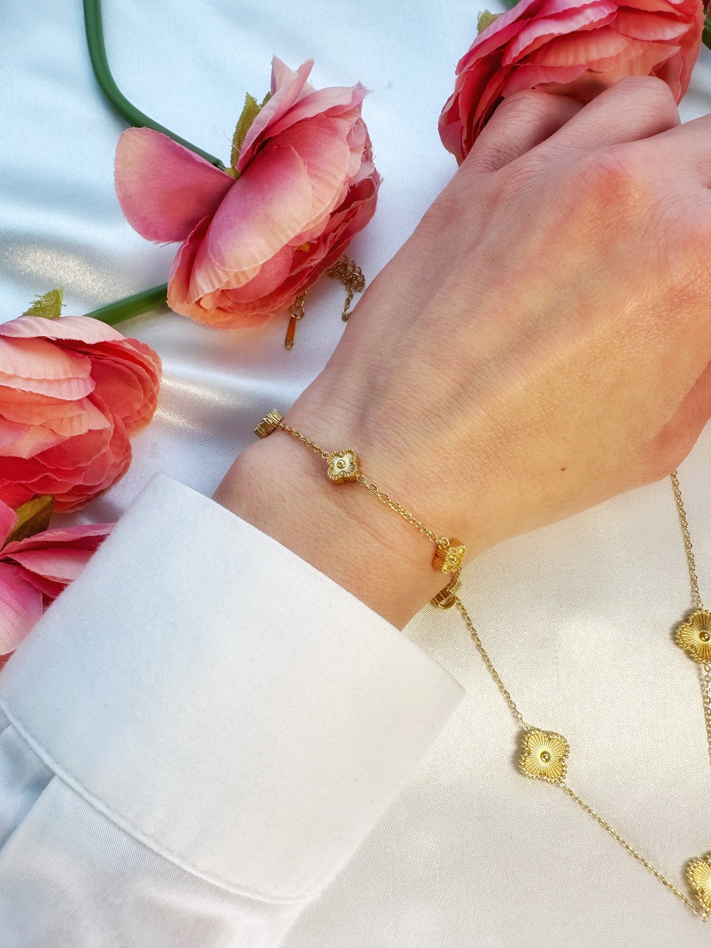 Mini Gold Clover Armband