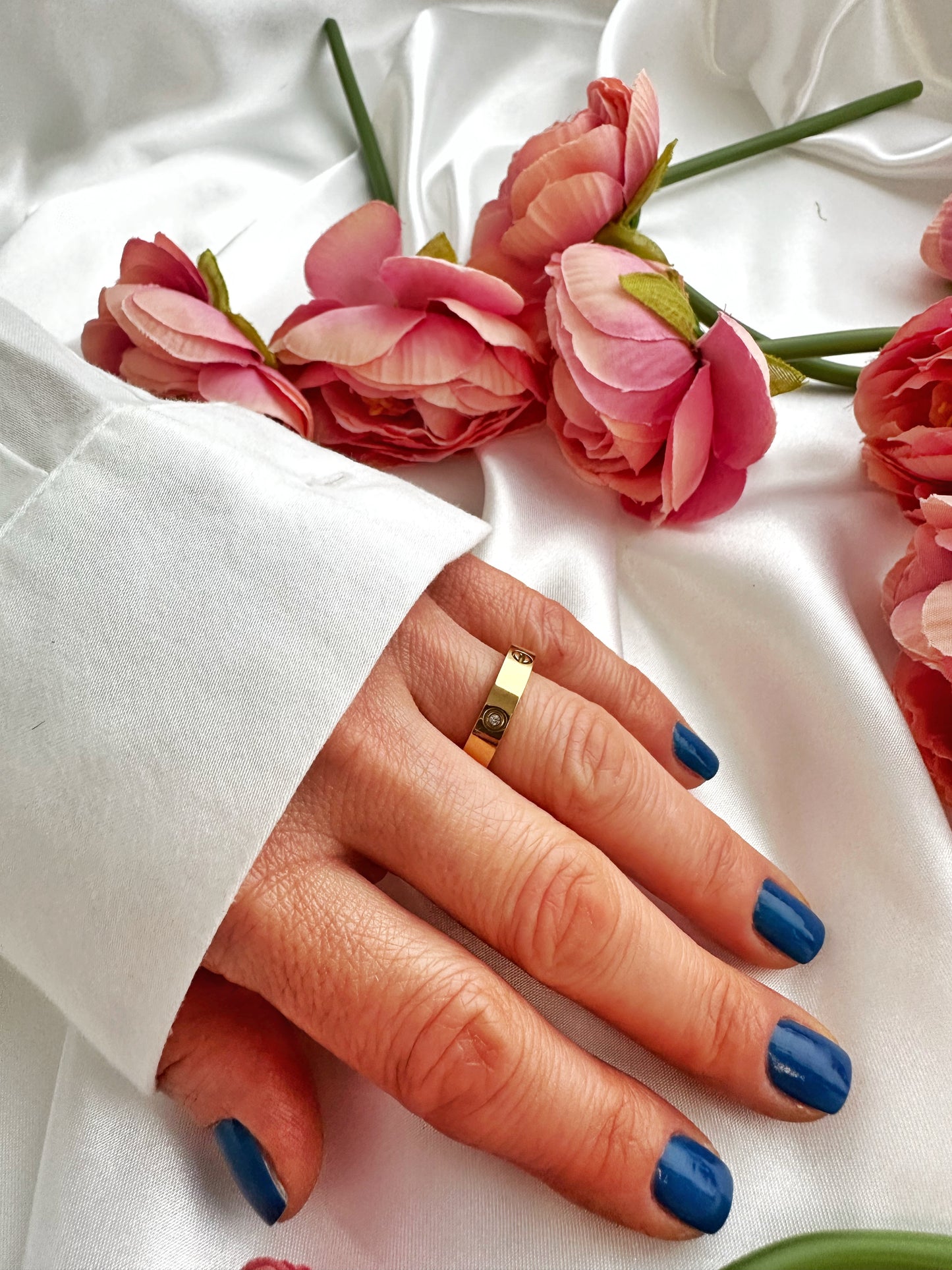 Minimalist Ring
