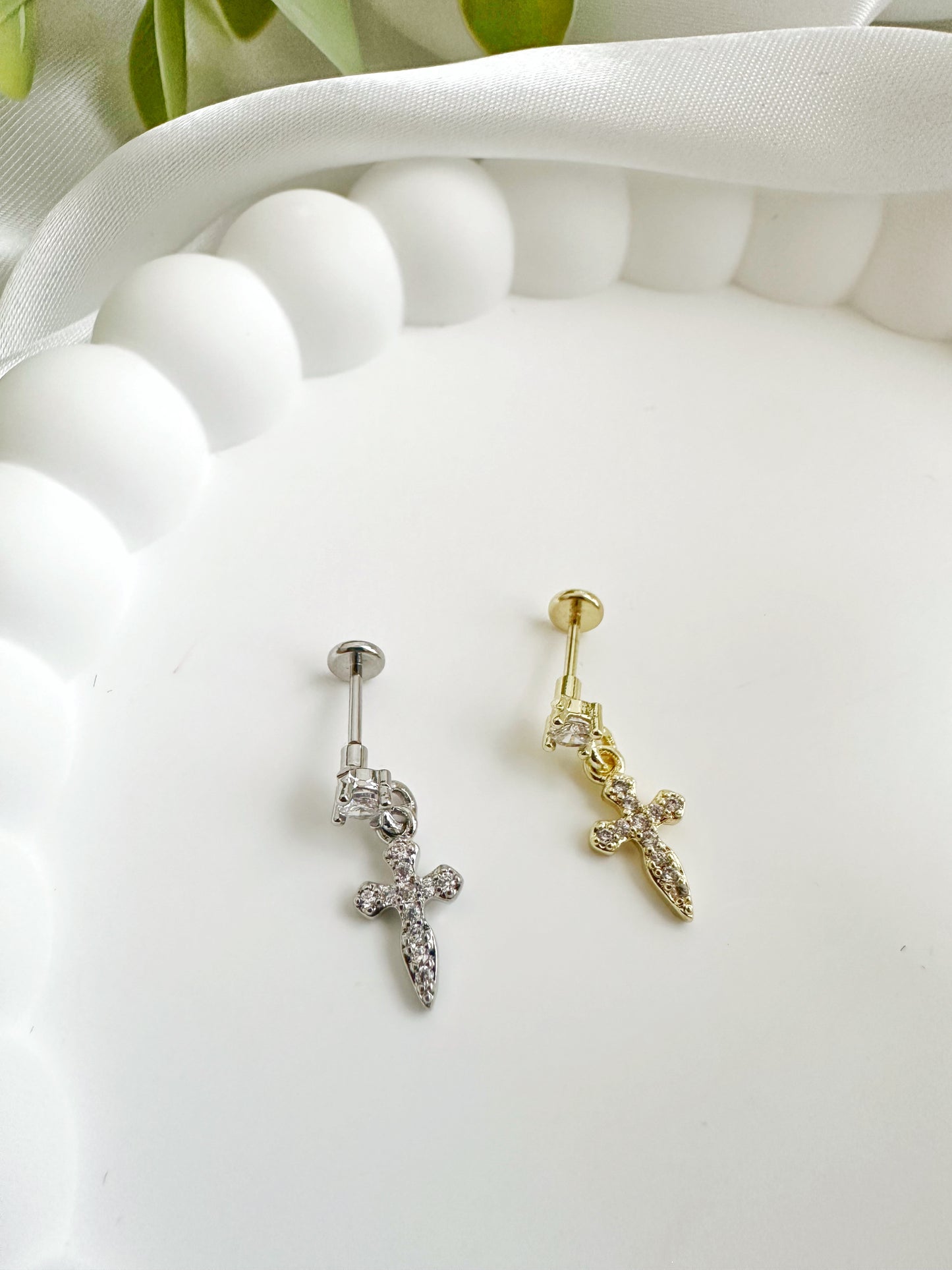 Kreuz mit Stein Piercing Gold&Silber