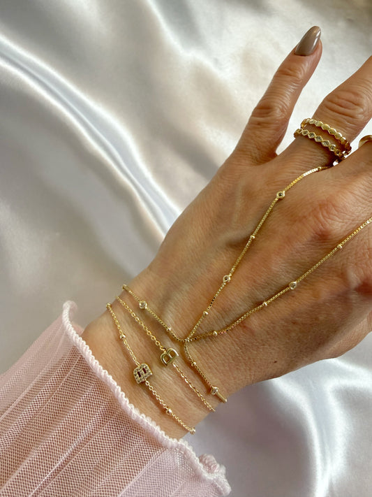 Buchstabe Armband