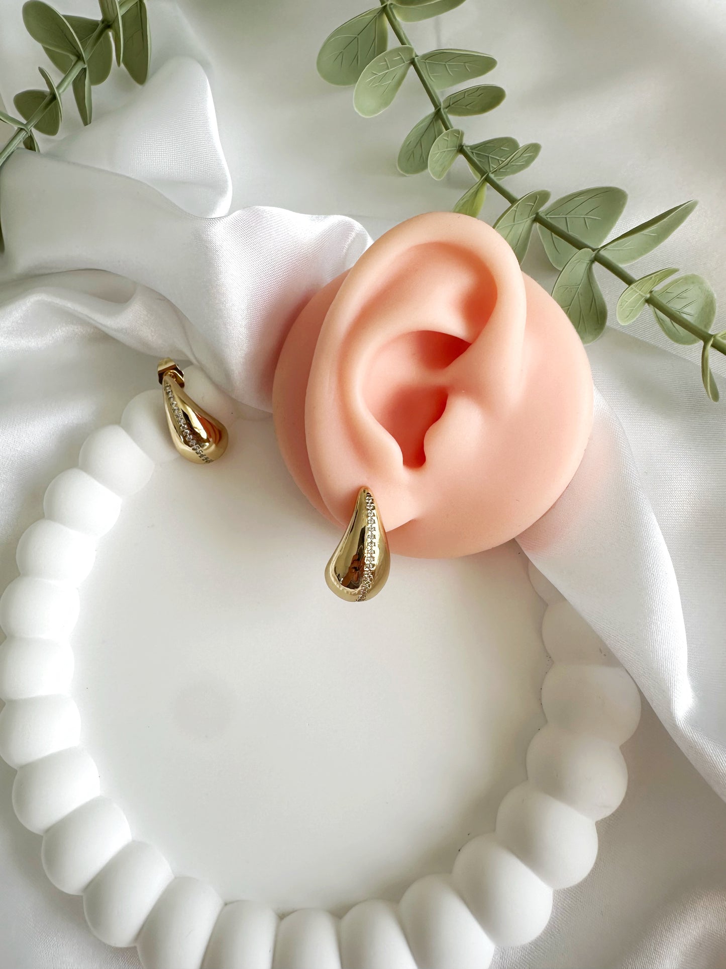 Mini Drop Gold Ohrring