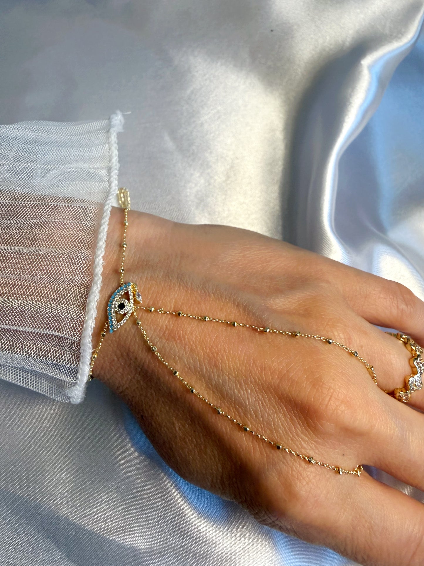 Auge Handkette