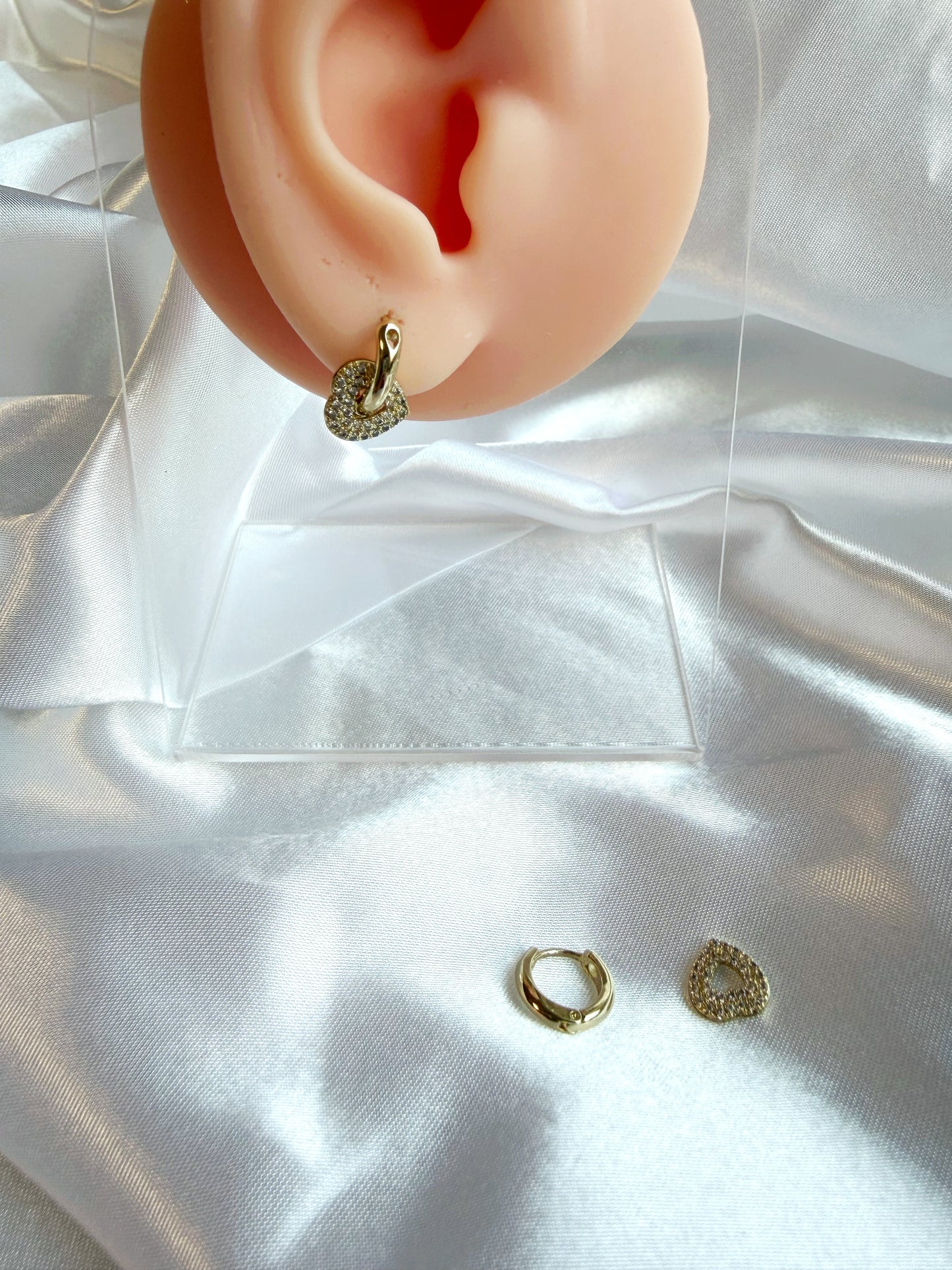 Mini Charm Herz Ohrring