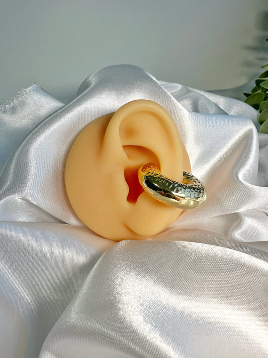 Moon Large Earcuff