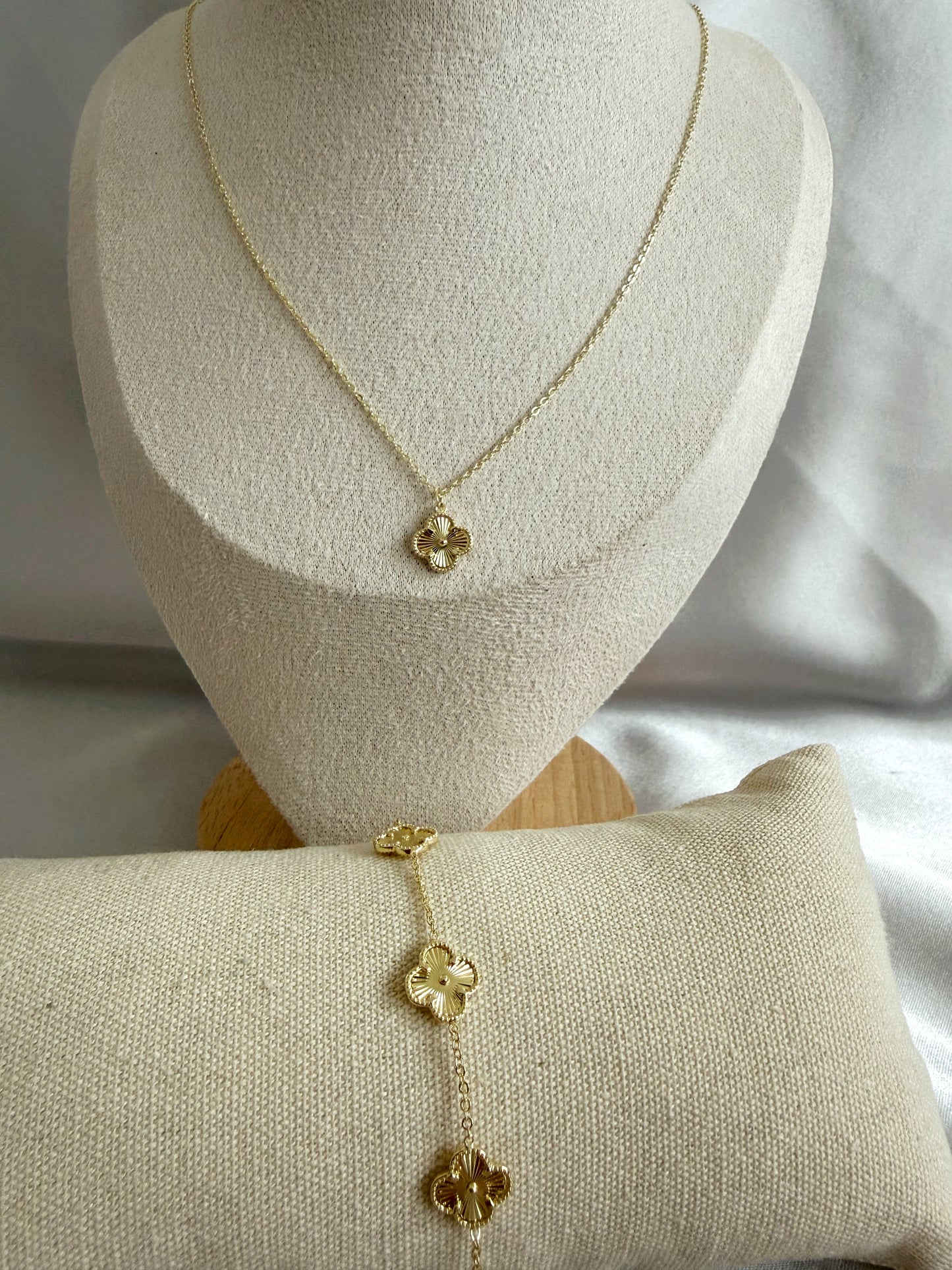 Clover Set Gold