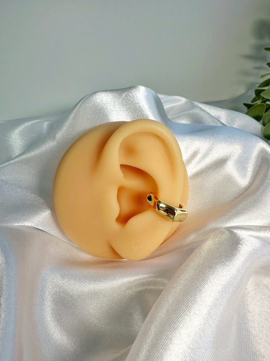 Minimalist Earcuff